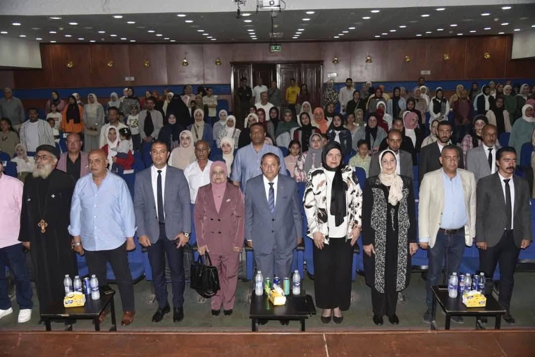 محافظ بورسعيد يعزز التعاون بين المجلس القومي للسكان والهيئة العامة لقصور الثقافة